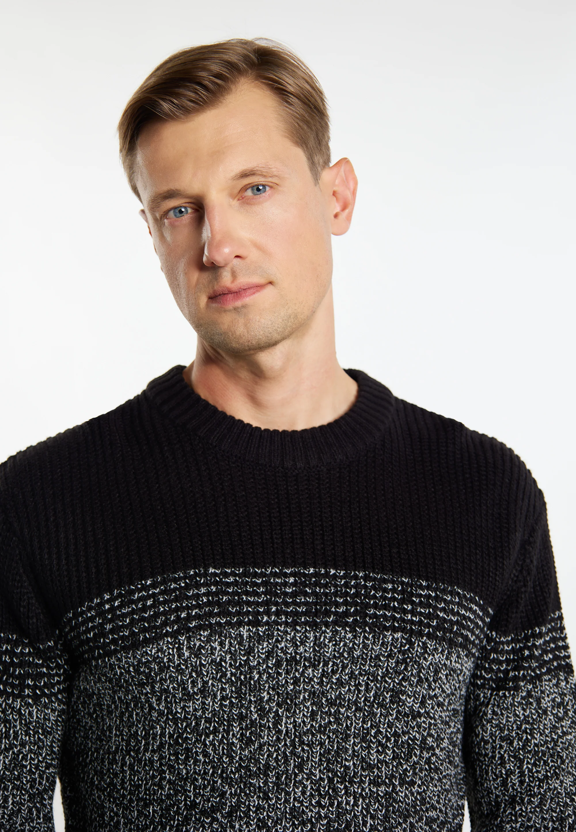 ICEBOUND Men's Sweater - Image 5