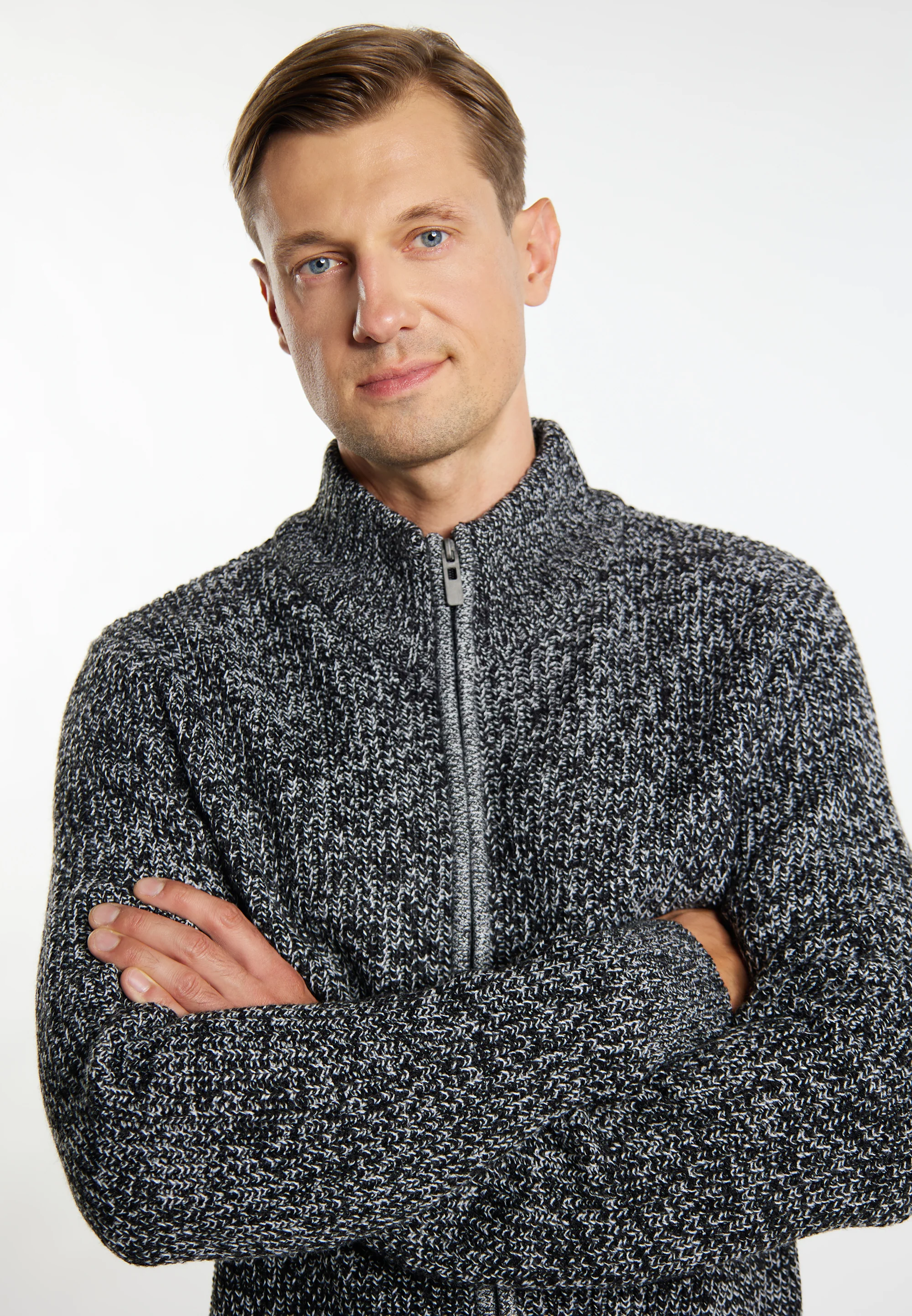 ICEBOUND Men's Cardigan - Image 5