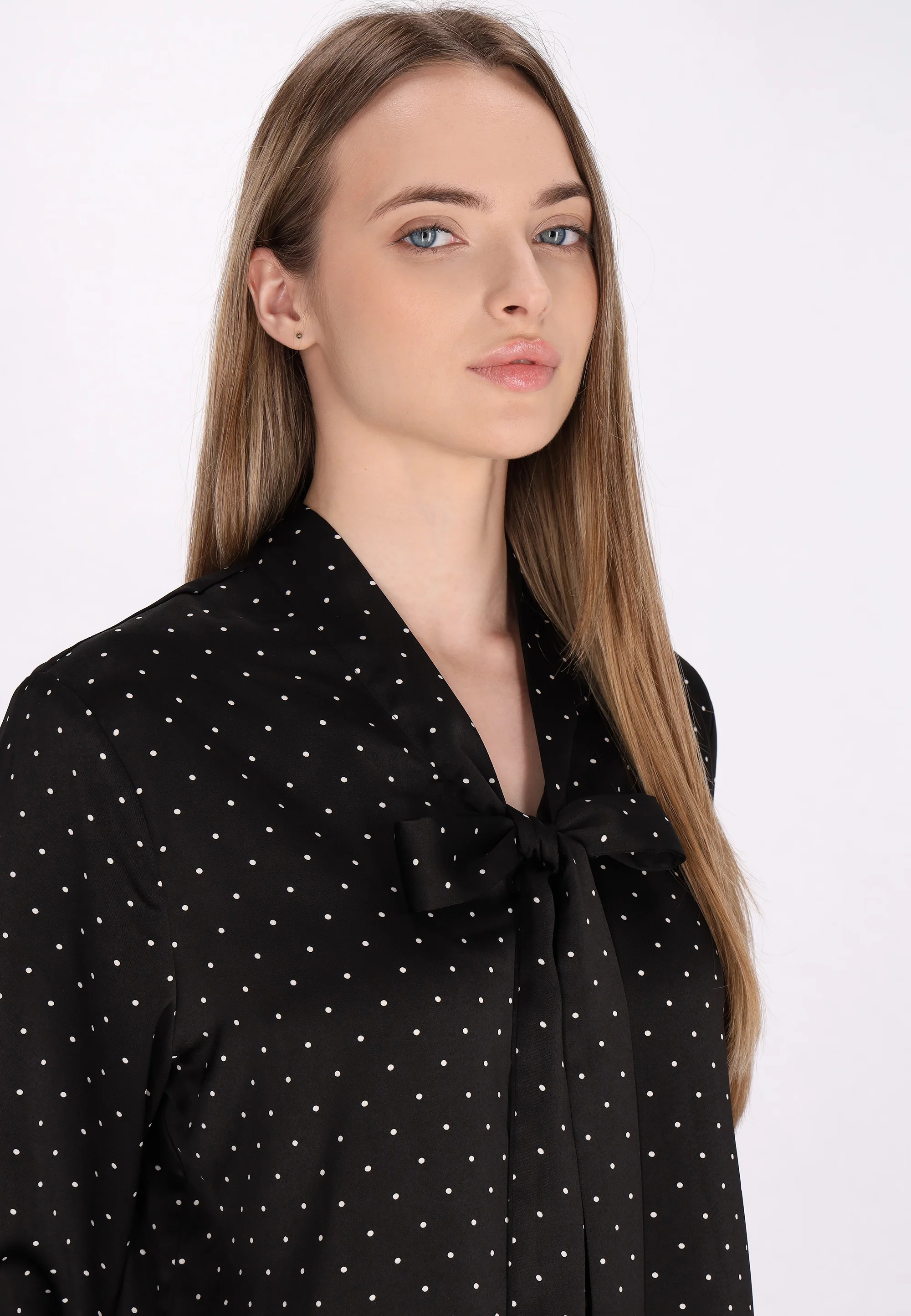 DreiMaster Klassik Women's Blouse - Image 5