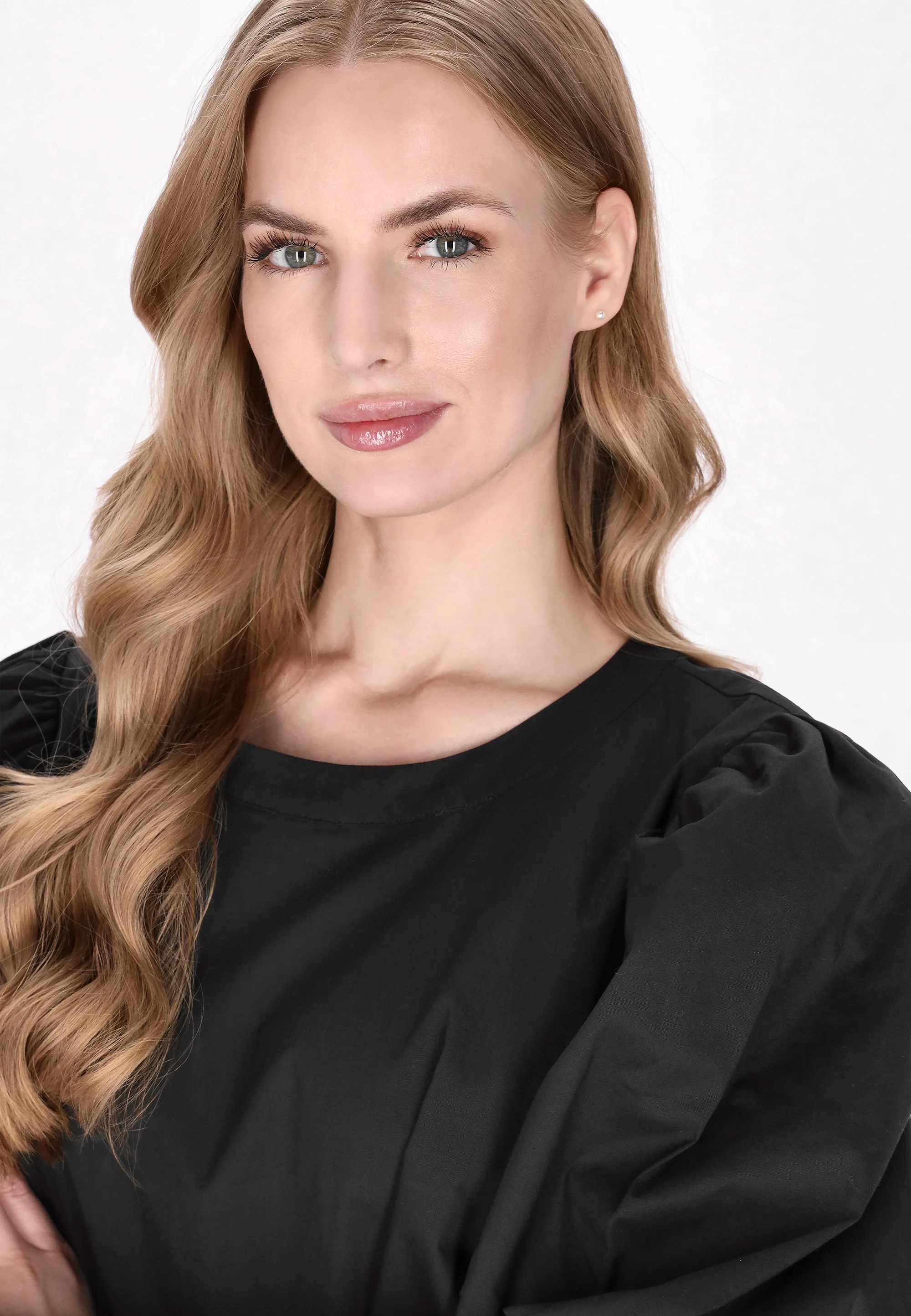 DreiMaster Klassik Women's Blouse - Image 5
