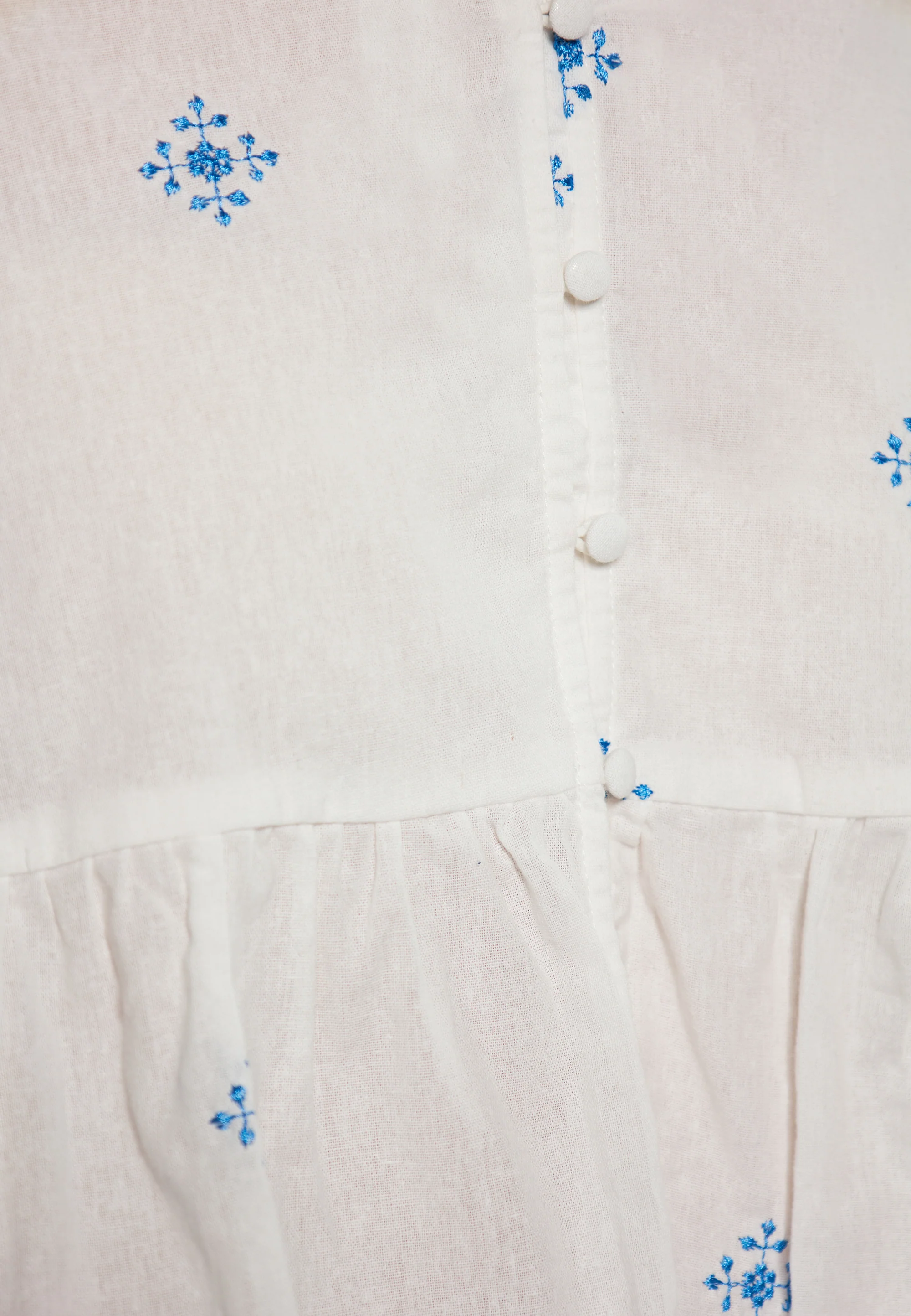 DreiMaster Vintage Women's Blouse - Image 5