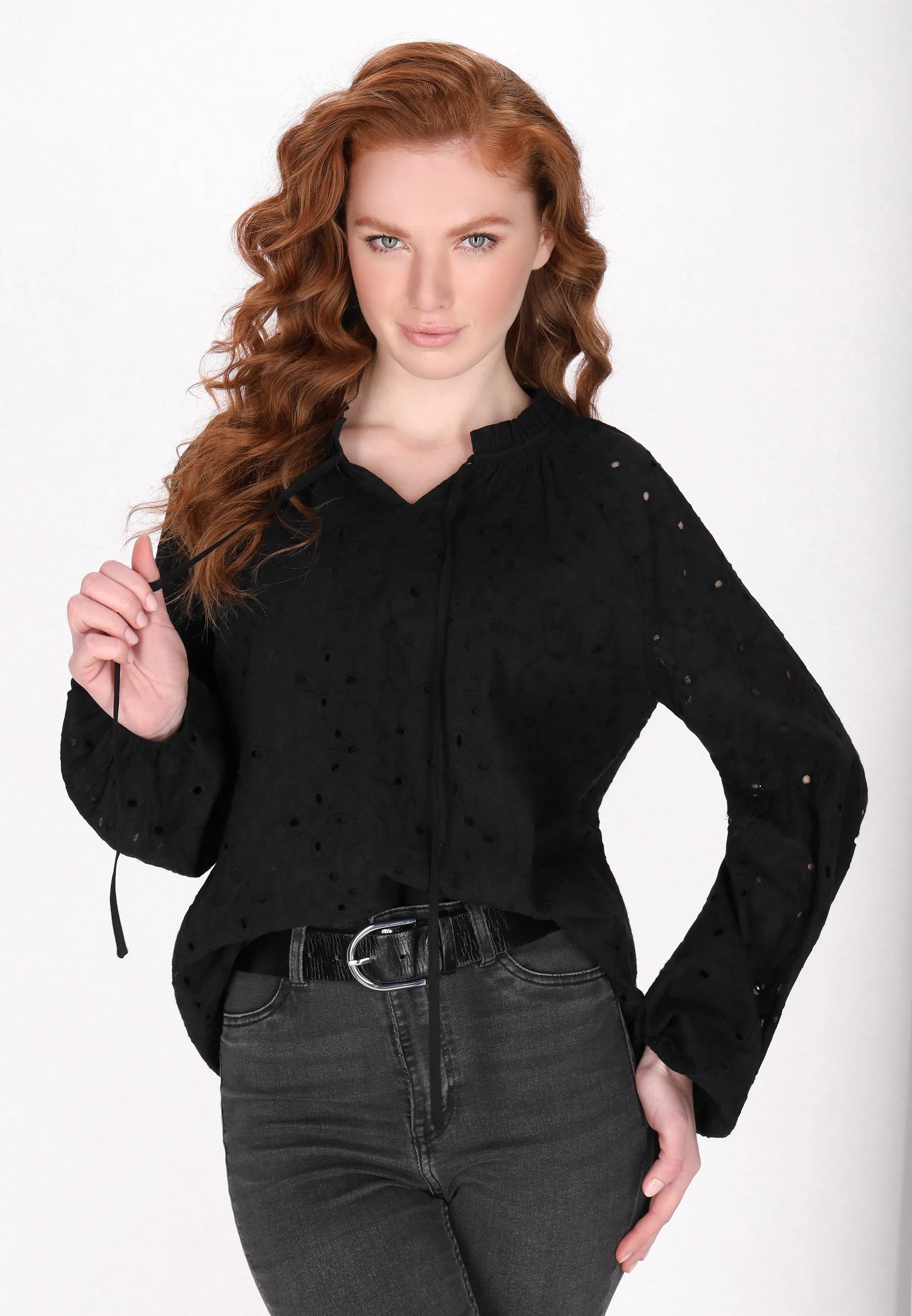 DreiMaster Vintage Women's Blouse - Image 3