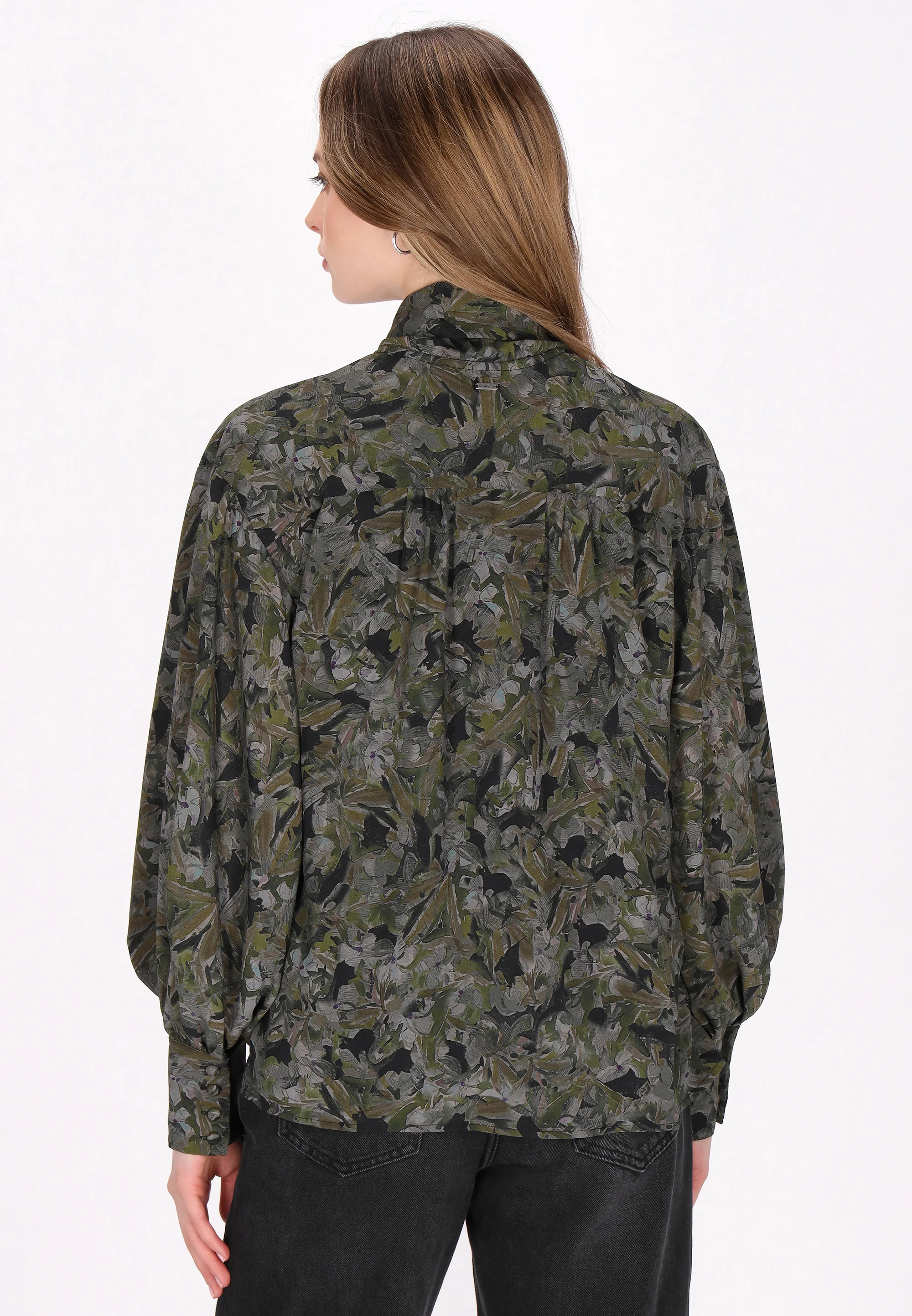 DreiMaster Vintage Women's Shirt - Image 4