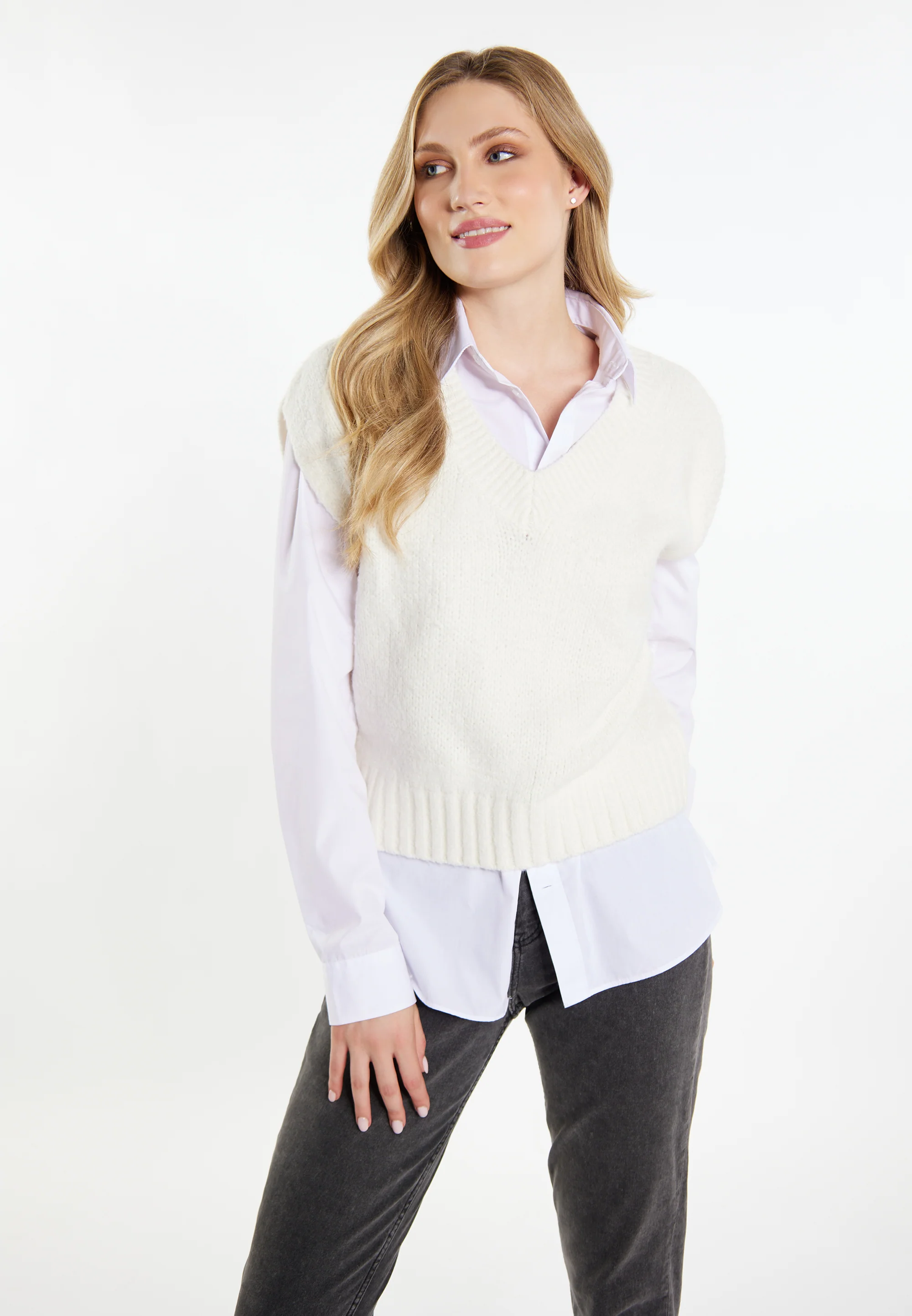 DreiMaster Vintage Women's Sweater Vest - Image 13