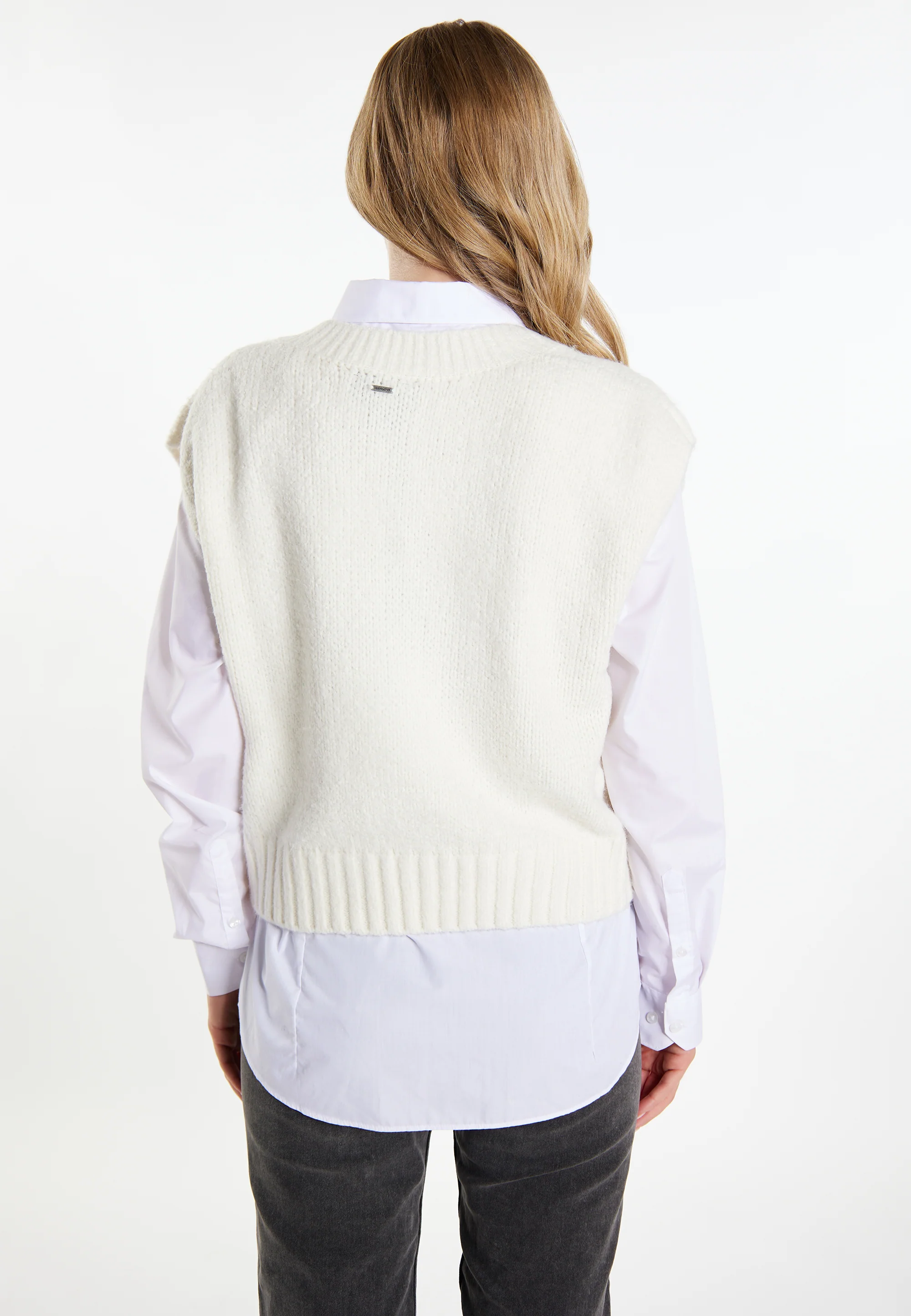 DreiMaster Vintage Women's Sweater Vest - Image 14