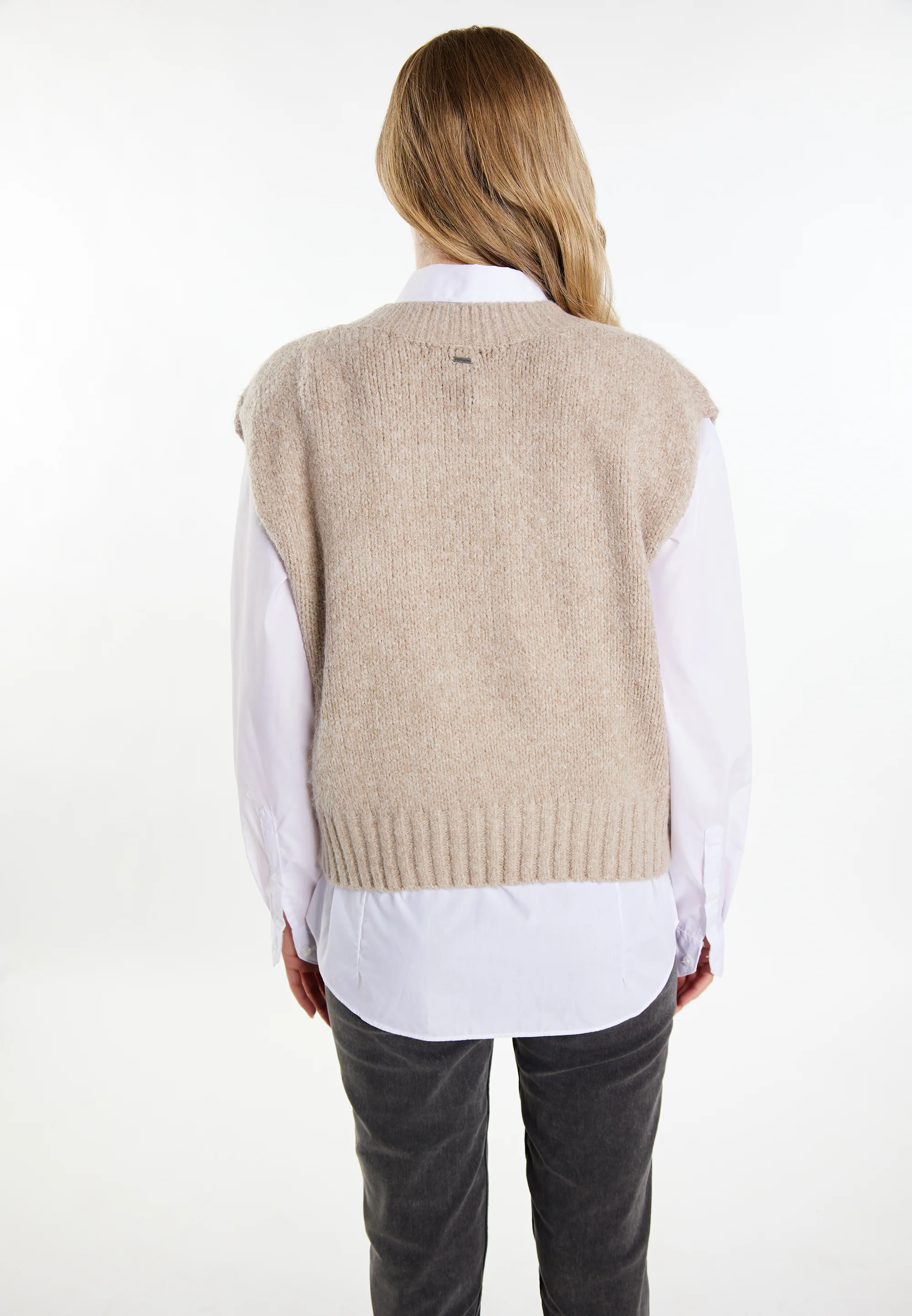DreiMaster Vintage Women's Sweater Vest - Image 4