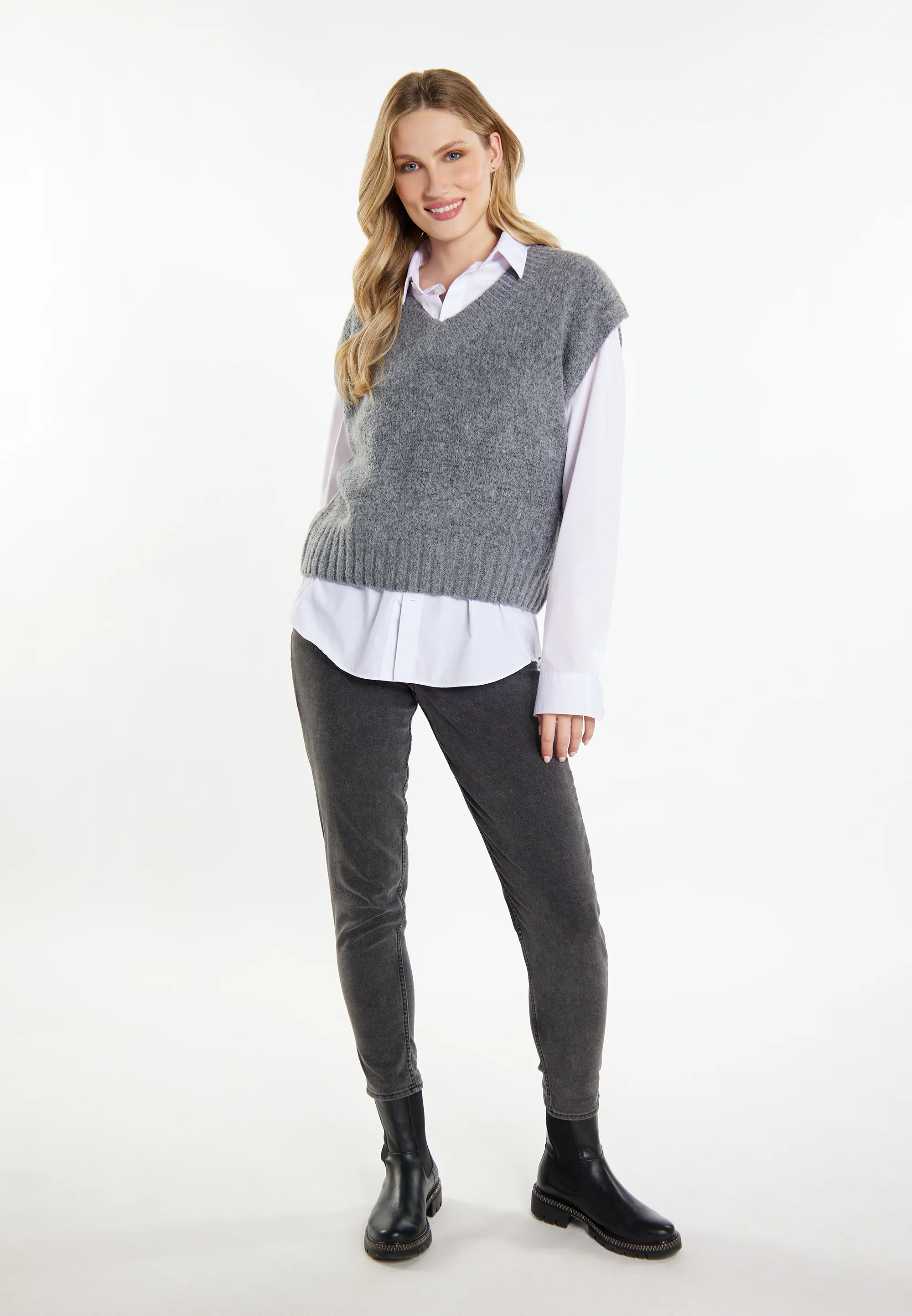 DreiMaster Vintage Women's Sweater Vest - Image 6