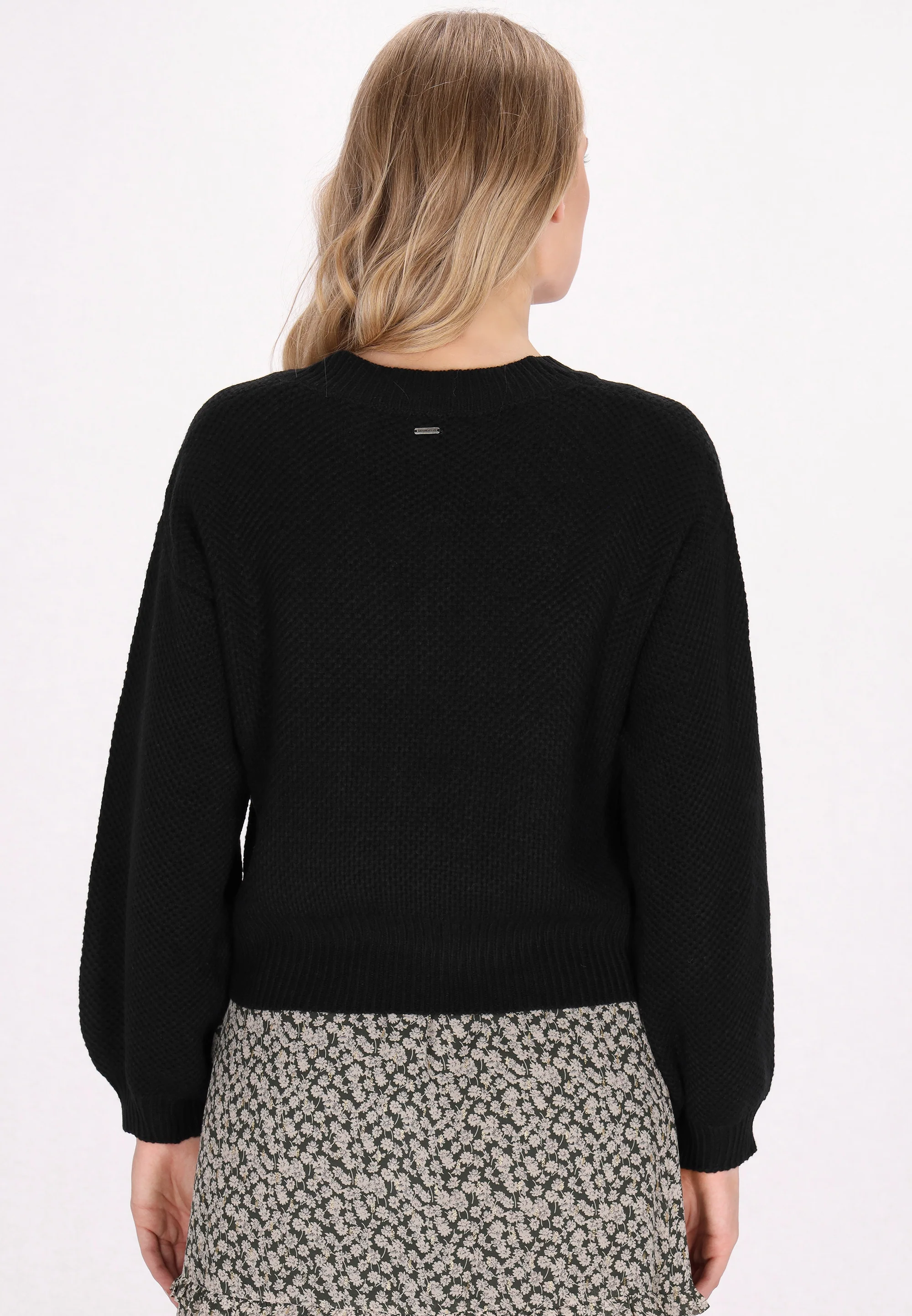 DreiMaster Vintage Women's Sweater - Image 4