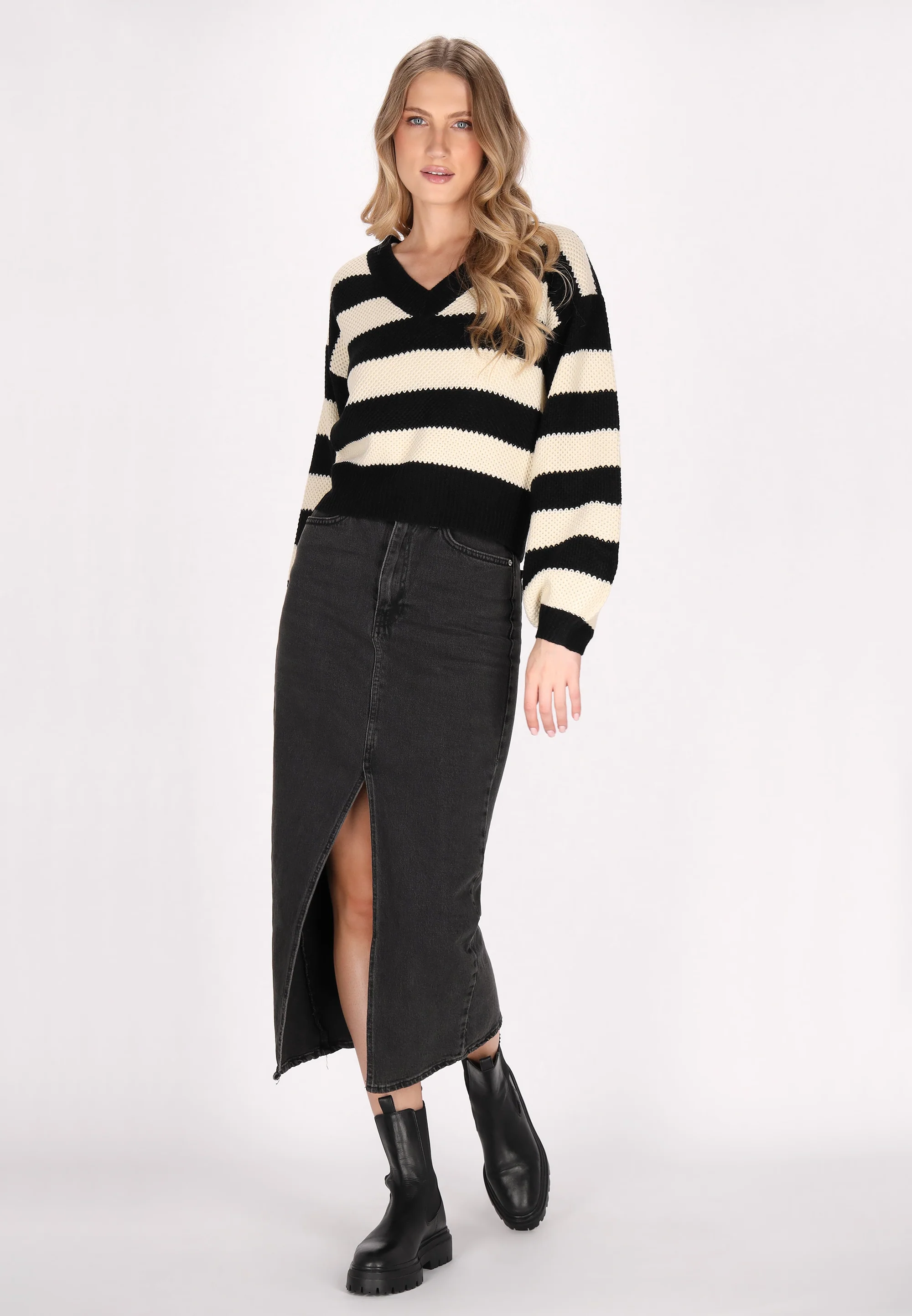 DreiMaster Vintage Women's Sweater - Image 6