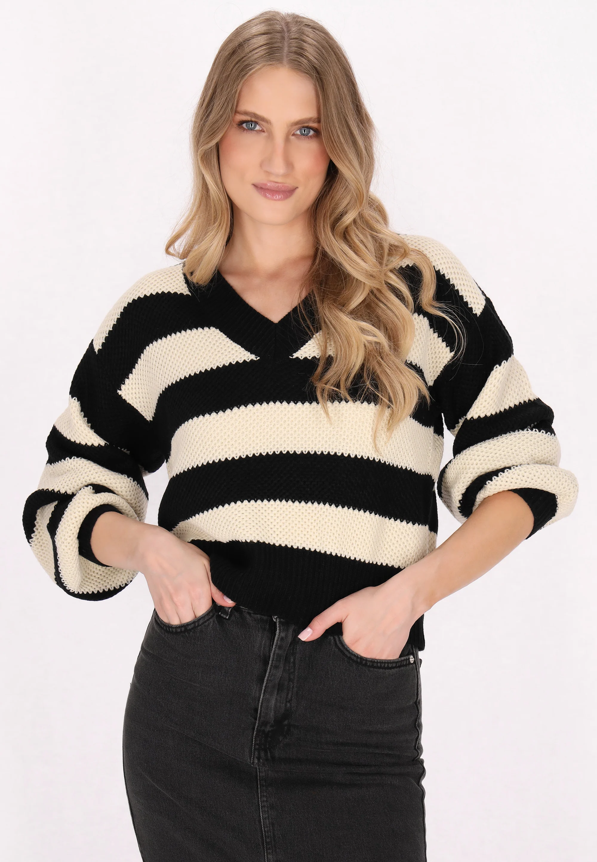 DreiMaster Vintage Women's Sweater - Image 8