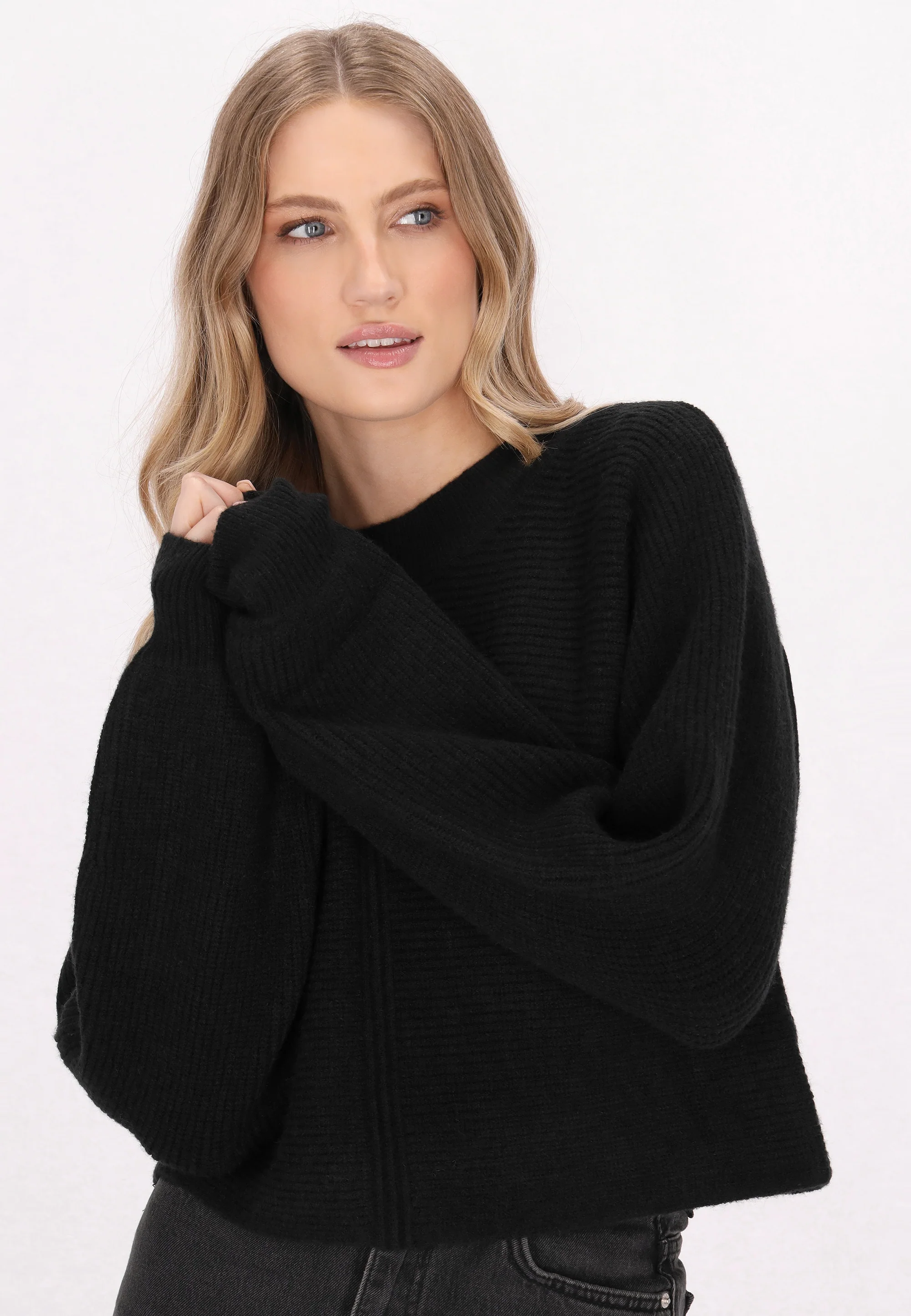 DreiMaster Vintage Women's Pullover - Image 3