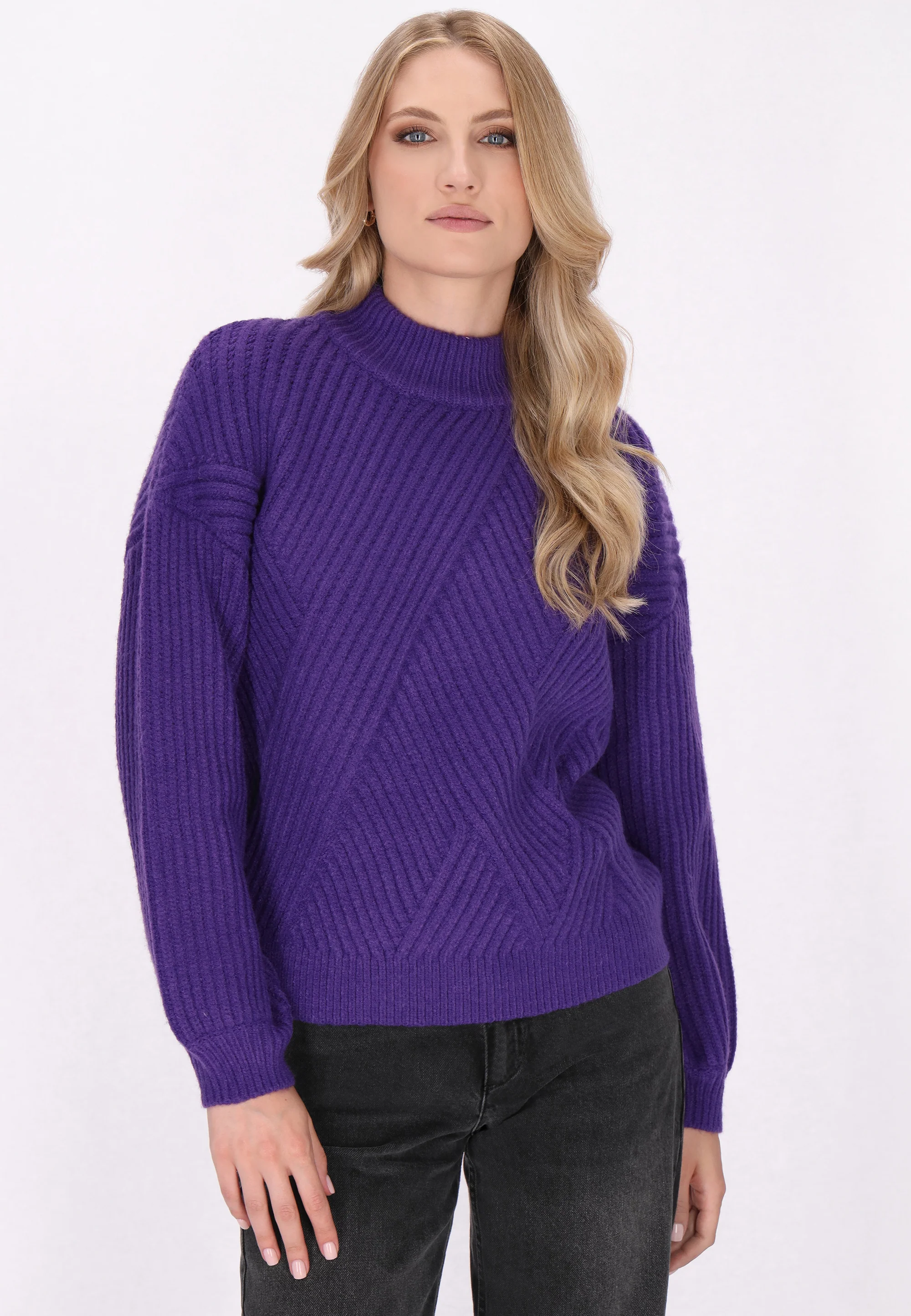 DreiMaster Vintage Women's Pullover - Image 13