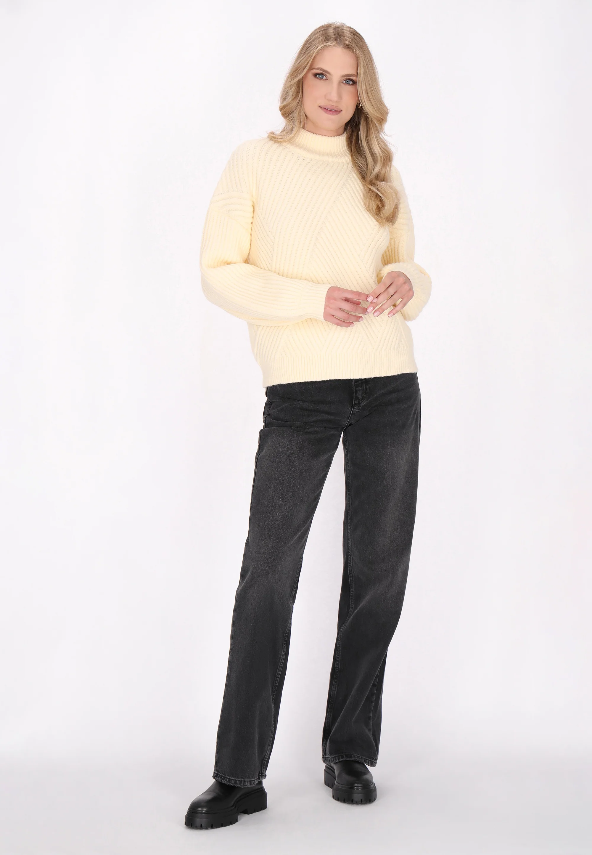 DreiMaster Vintage Women's Pullover - Image 6
